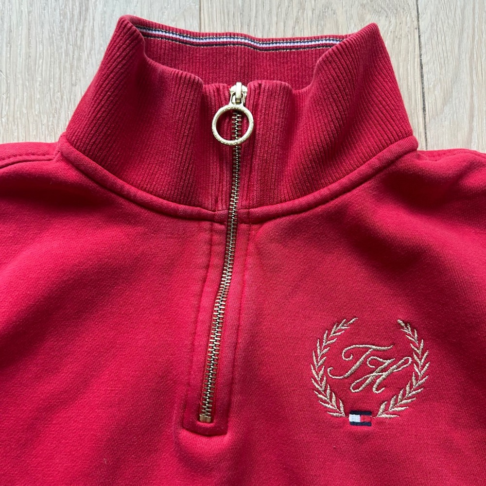 Tommy Hilfiger Quarter Zip Sweatshirt S Red Embroidered Crest Logo Tennis Prep‎